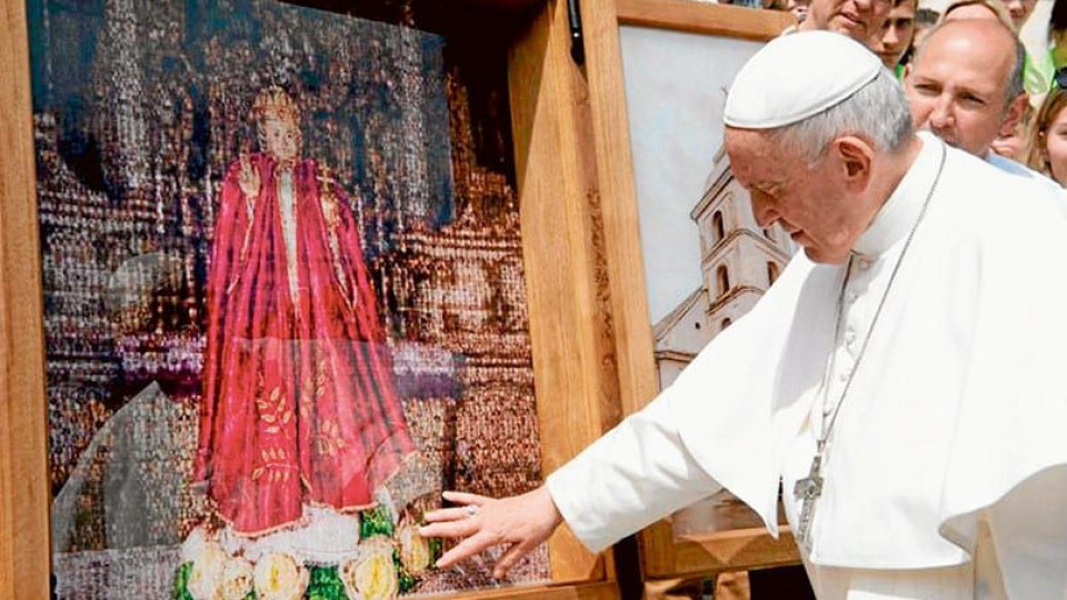 Папа Франциск започна посещение в Румъния | StandartNews.com