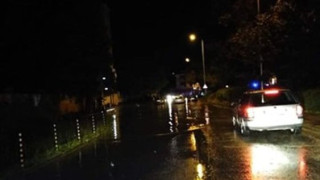 Проливен дъжд наводни улици и къщи в Хасково