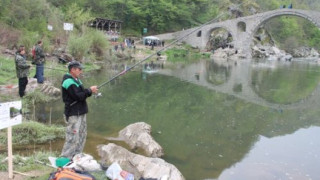 Ардино кани на риболовен фест