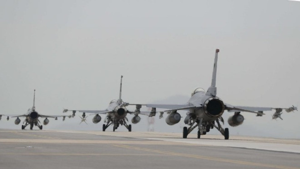 САЩ: Ще доставим изтребители F-16 за България | StandartNews.com