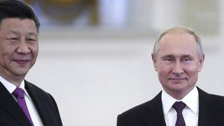 Си Цзинпин и Путин откриват кът за панди