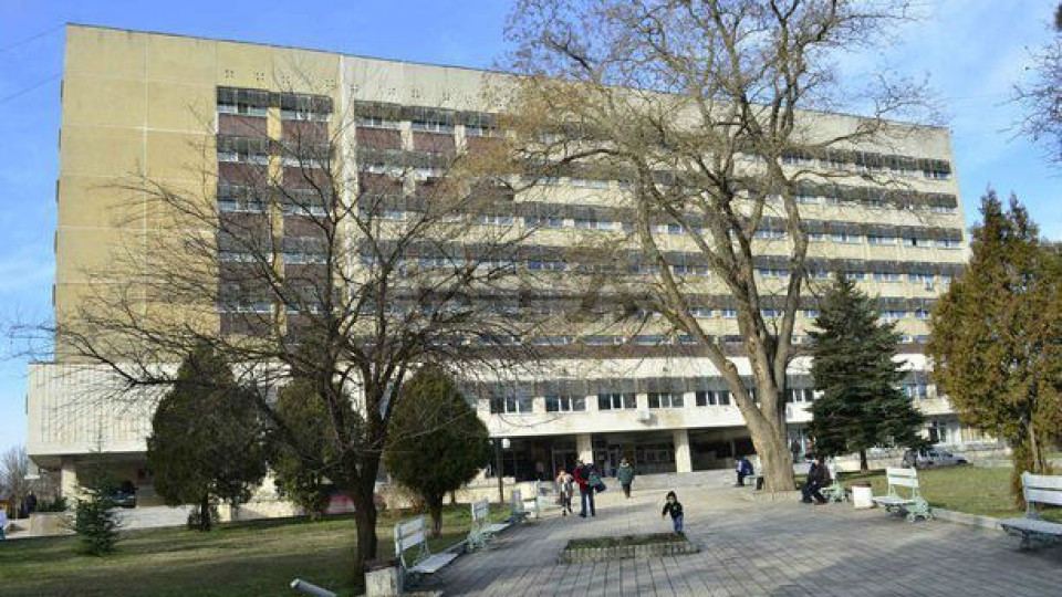 Лекари се борят за живота на родилка в Добрич | StandartNews.com