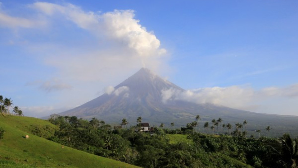 Събуди се смятан за изчезнал вулкан | StandartNews.com