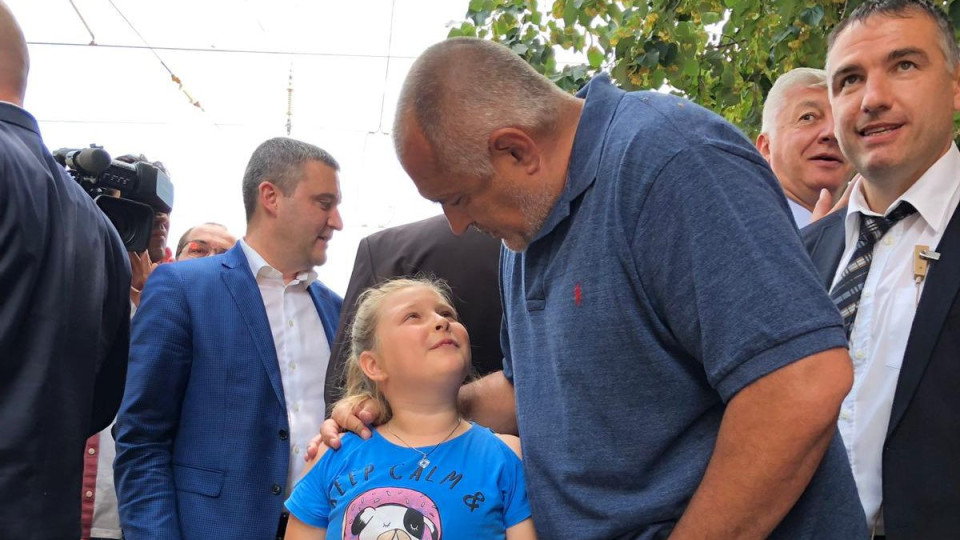 Борисов и Влади Горанов си разменят вицове | StandartNews.com