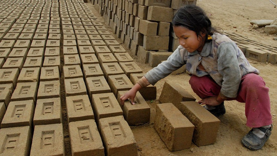 12 юни е Световният ден срещу детския труд | StandartNews.com