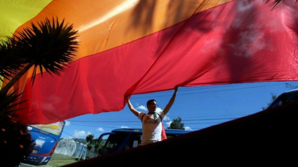 И в Еквадор узакониха еднополовите бракове | StandartNews.com