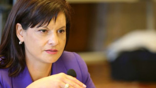 Дариткова: Защо БСП толерират дарения?