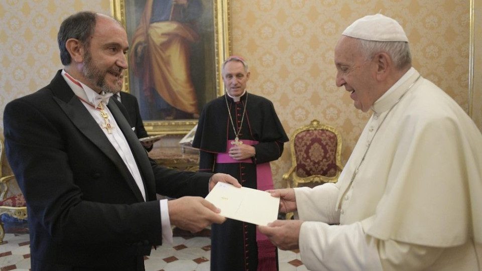 Папата прие новия ни посланик във Ватикана | StandartNews.com