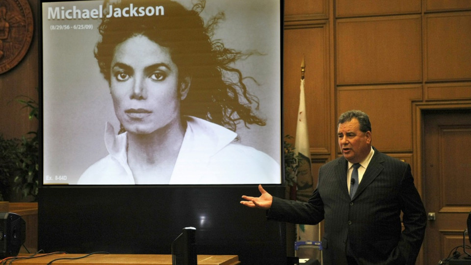 Нови разкрития: Кукла до трупа на Майкъл Джексън | StandartNews.com