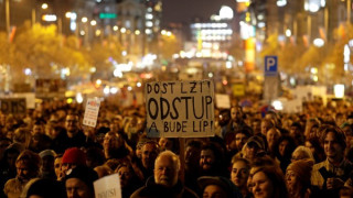 В Прага: 250 000 протестиращи искат оставката на Бабиш