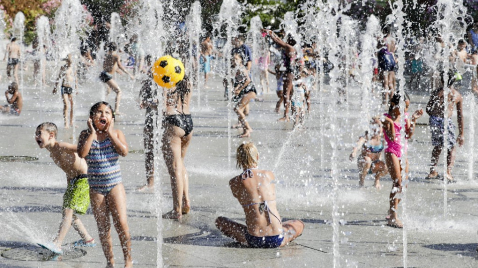 Ужас! Франция чака горещини до 47 градуса | StandartNews.com