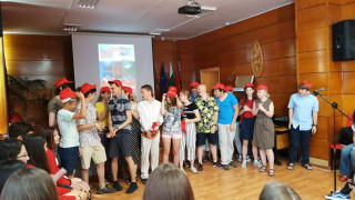 Руски ученици в експедиция с връстници от Кърджали