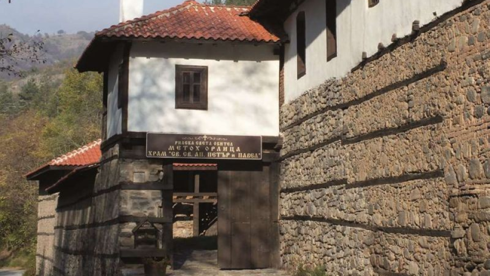 Храм "Орлица" става  на 550 години | StandartNews.com