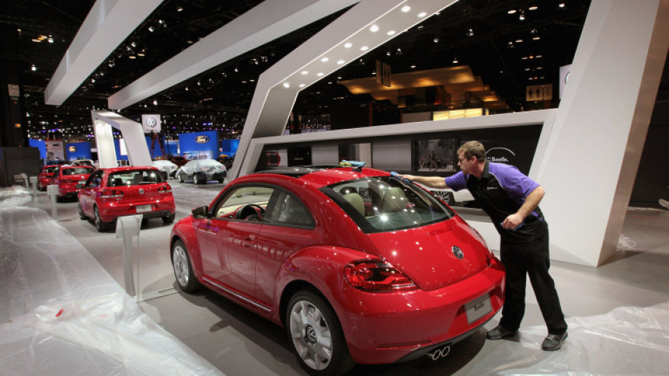 И Саудитска Арабия в битката за завода на VW | StandartNews.com