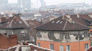 Закон ни прави домоуправители до живот