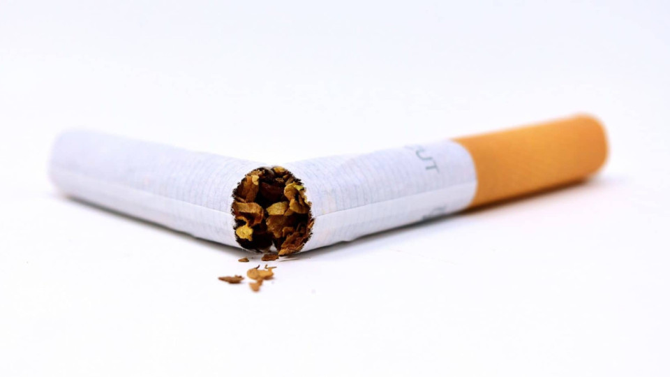 Цигарите вредят и на зрението, твърдят лекари | StandartNews.com
