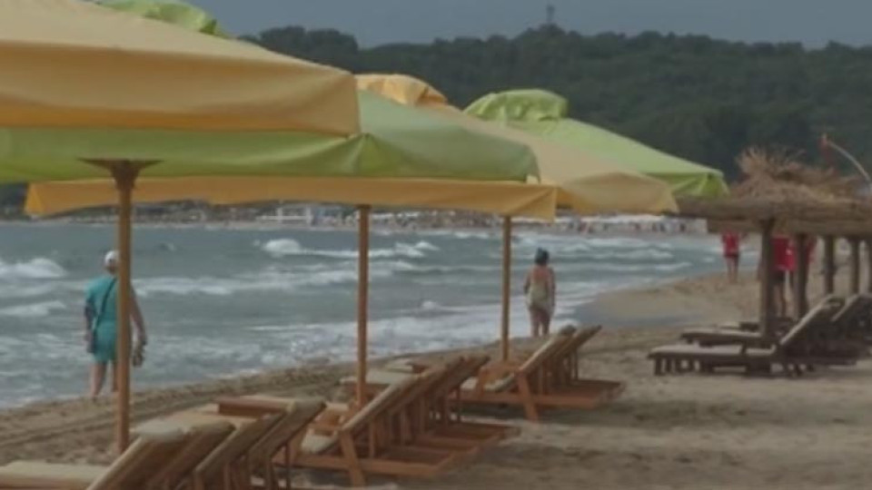 Чадърът за 70 лв. не бил скъп,а чудо срещу UV лъчи | StandartNews.com