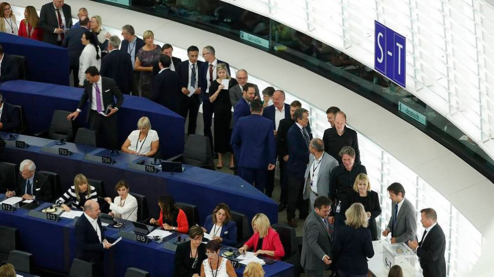 Евродепутатите скачат срещу пакета постове в ЕС | StandartNews.com