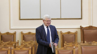 Депутатите изслушват здравния министър Ананиев