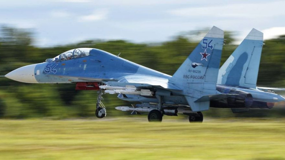 Су-27 прихвана разузнавач на САЩ над Черно море | StandartNews.com