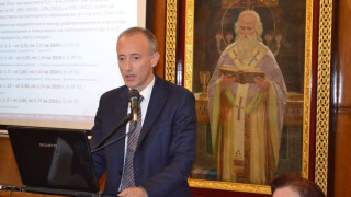 Тежка дискриминация по заплати в университетите