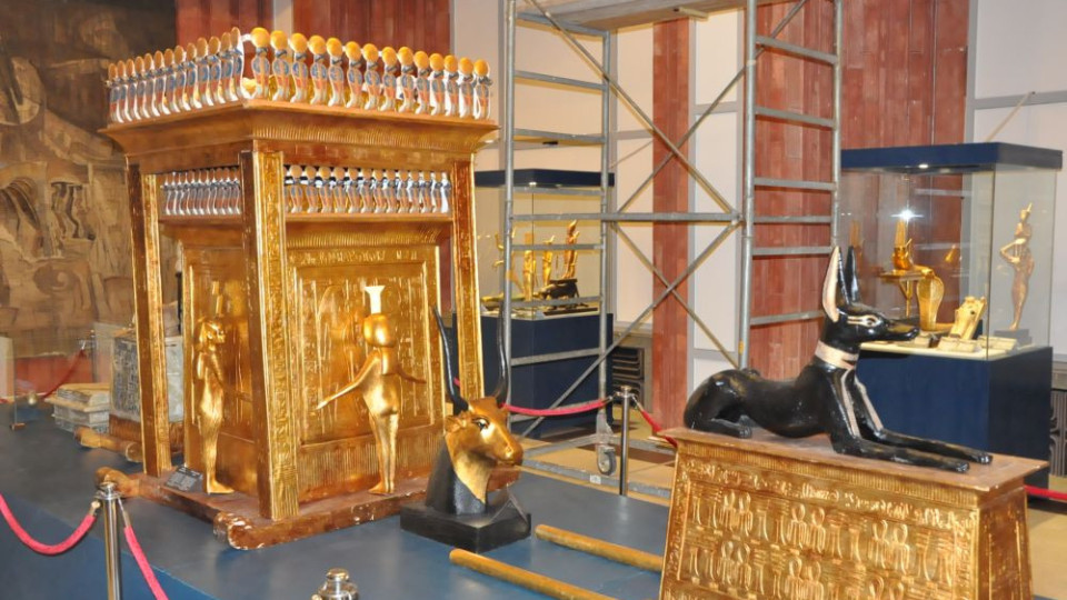 Мумията на Тутанкамон пристига с изложба в Бургас | StandartNews.com