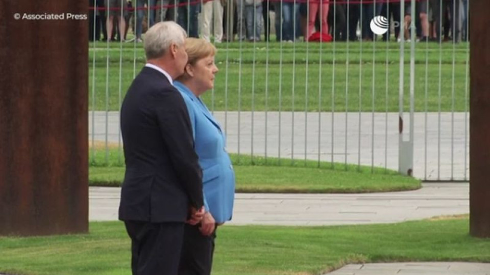 Шаш! Меркел пак се раздруса яко (ВИДЕО) | StandartNews.com