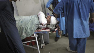 Талибани щурмуваха хотел, убиха трима