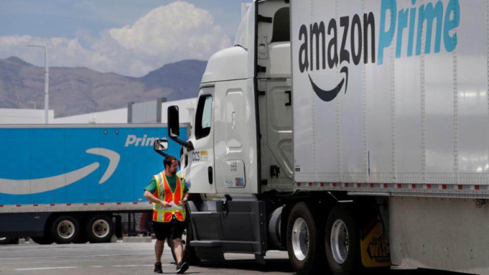 Служителите на Amazon в Германия стачкуват | StandartNews.com
