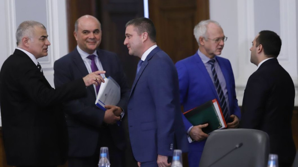 Тристранката удари тесла на социални идеи на БСП | StandartNews.com