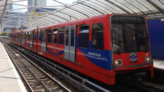 Сълзотворен газ в лондонското метро