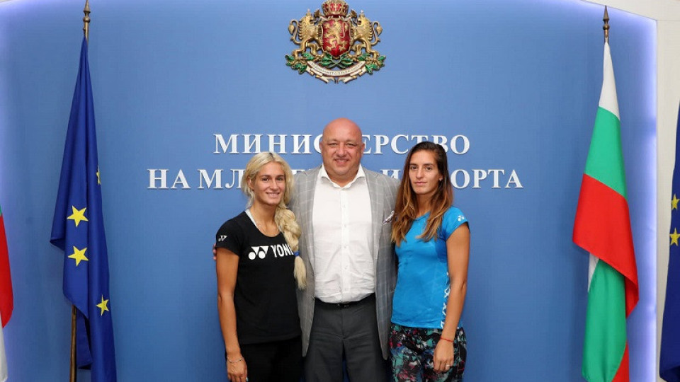 Сестри Стоеви се навиха  да играят за България | StandartNews.com