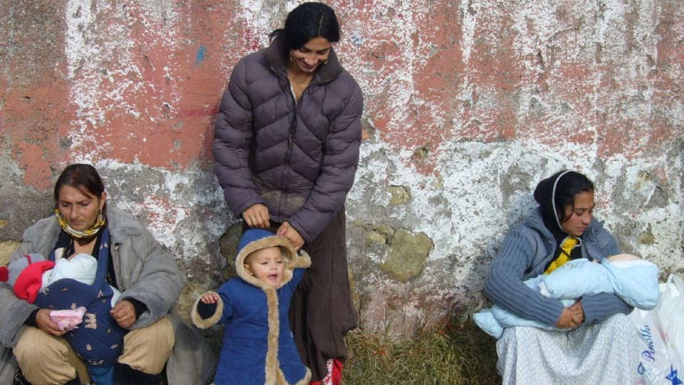 Ромка ползвала 20 години отпуск по майчинство | StandartNews.com