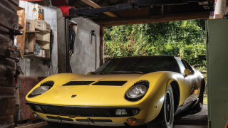 "Сотбис" предлага супер рядкото Lamborghini Miura P400 S