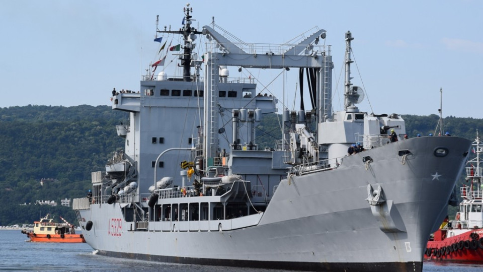 Чакаме договор за нови военни кораби през 2019 г. | StandartNews.com