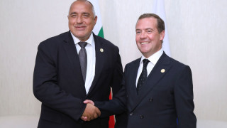 Борисов говори с Медведев за "Белене" и "Балкан"