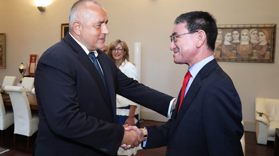Борисов на среща с Таро Коно | StandartNews.com