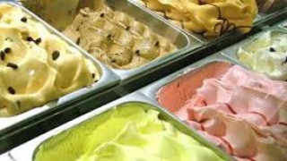 80 кг сладолед откраднаха деца в Кърджали
