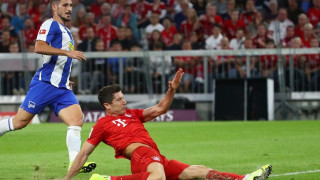 Байерн започна сезона с 2:2