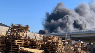 Проверяват опожарения магистрален мост при Дупница