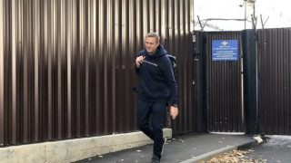 Навални излезе от затвора