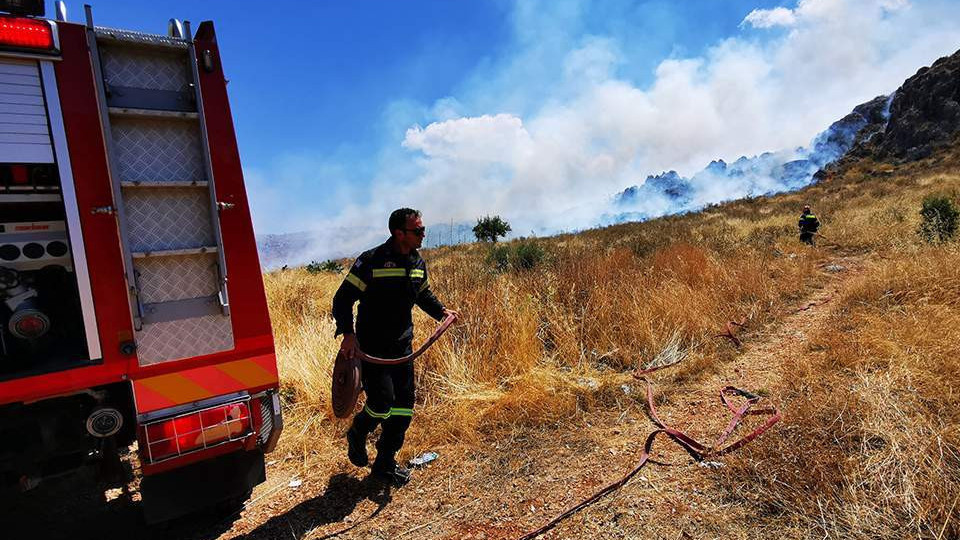 Огненият ад из гръцки острови продължава | StandartNews.com
