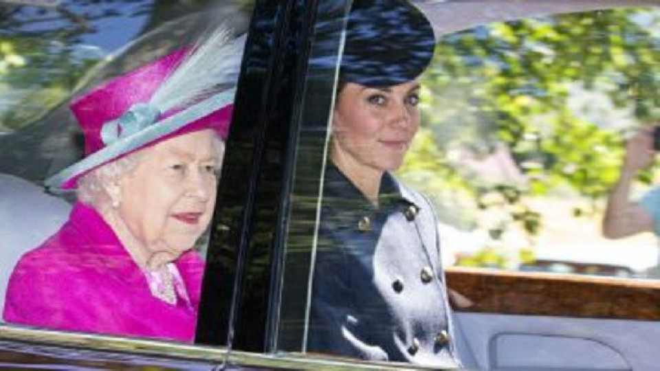 Кейт Мидълтън на църква с кралицата | StandartNews.com