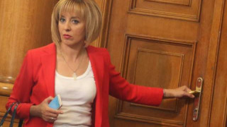 Мая Манолова отвръща на удара за имот