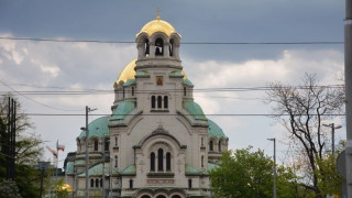 "Св. Ал. Невски" отбелязва летния си храмов празник