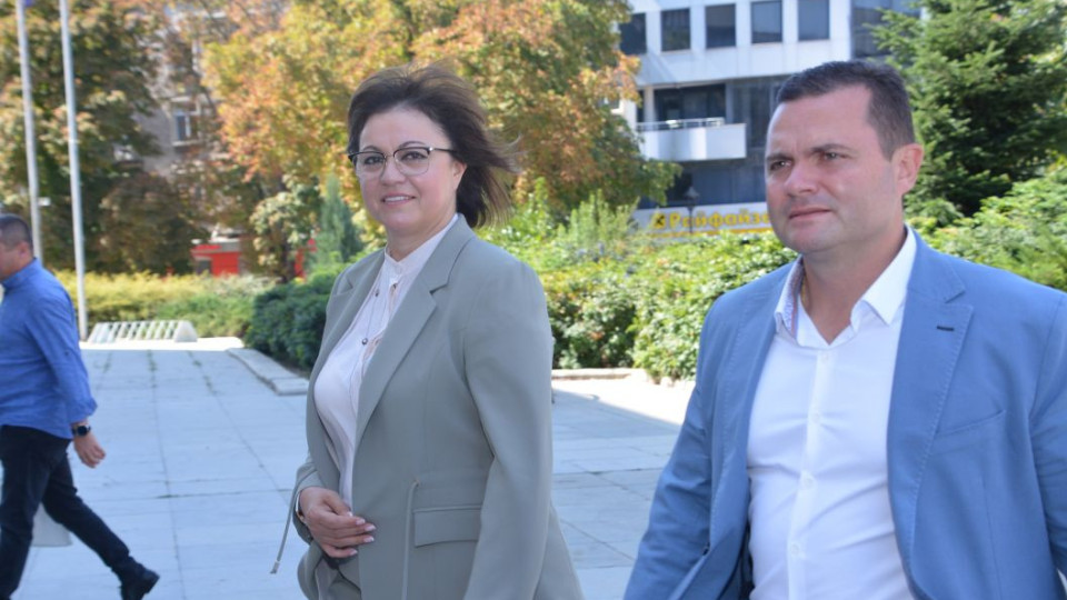 Нинова даде рамо на кандидат-кмета на БСП за Русе | StandartNews.com