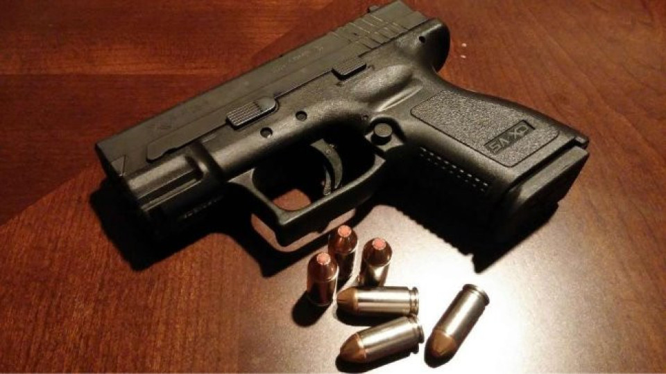 В Тексас разрешиха пистолети и пред училищата | StandartNews.com