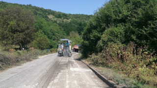 Ремонт на пътя спира рейса Разград-Кубрат