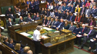 Великобритания остана без парламент
