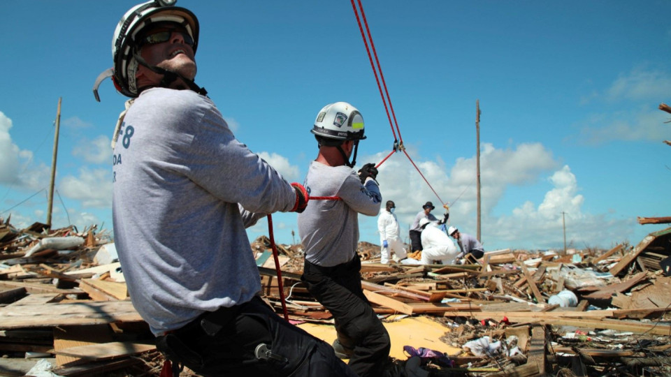 2500 души в неизвестност след урагана Дориан | StandartNews.com